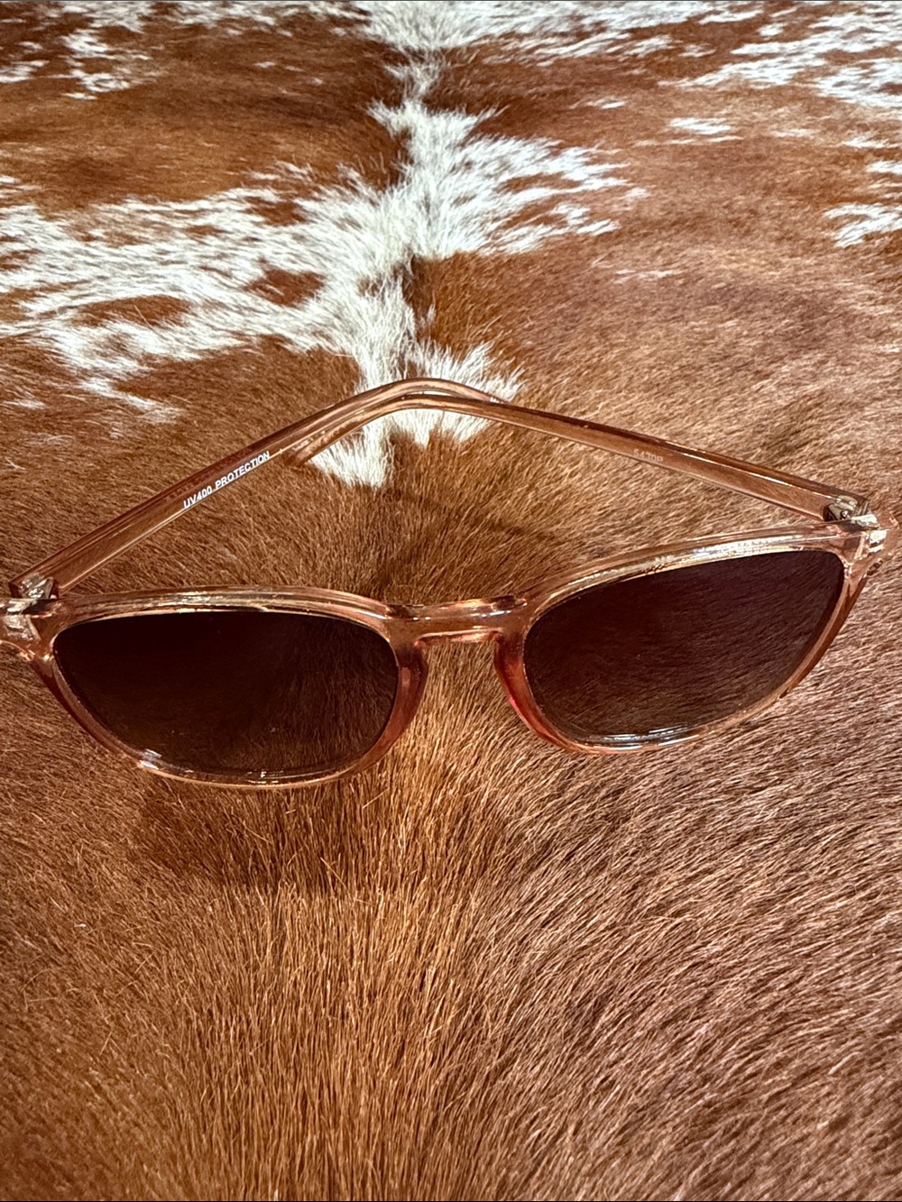 Women’s Transparent Brown Sunglasses - Classic Cat-Eye Style